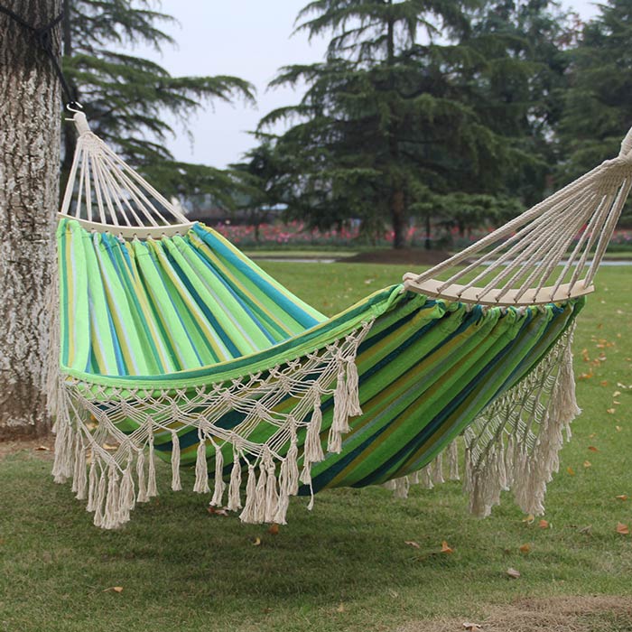 Fabric Hammock With Wooden Spread Bar HM027-1